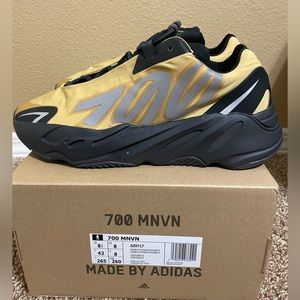 Yeezy Boost 700 MNVN “Honey Flux”